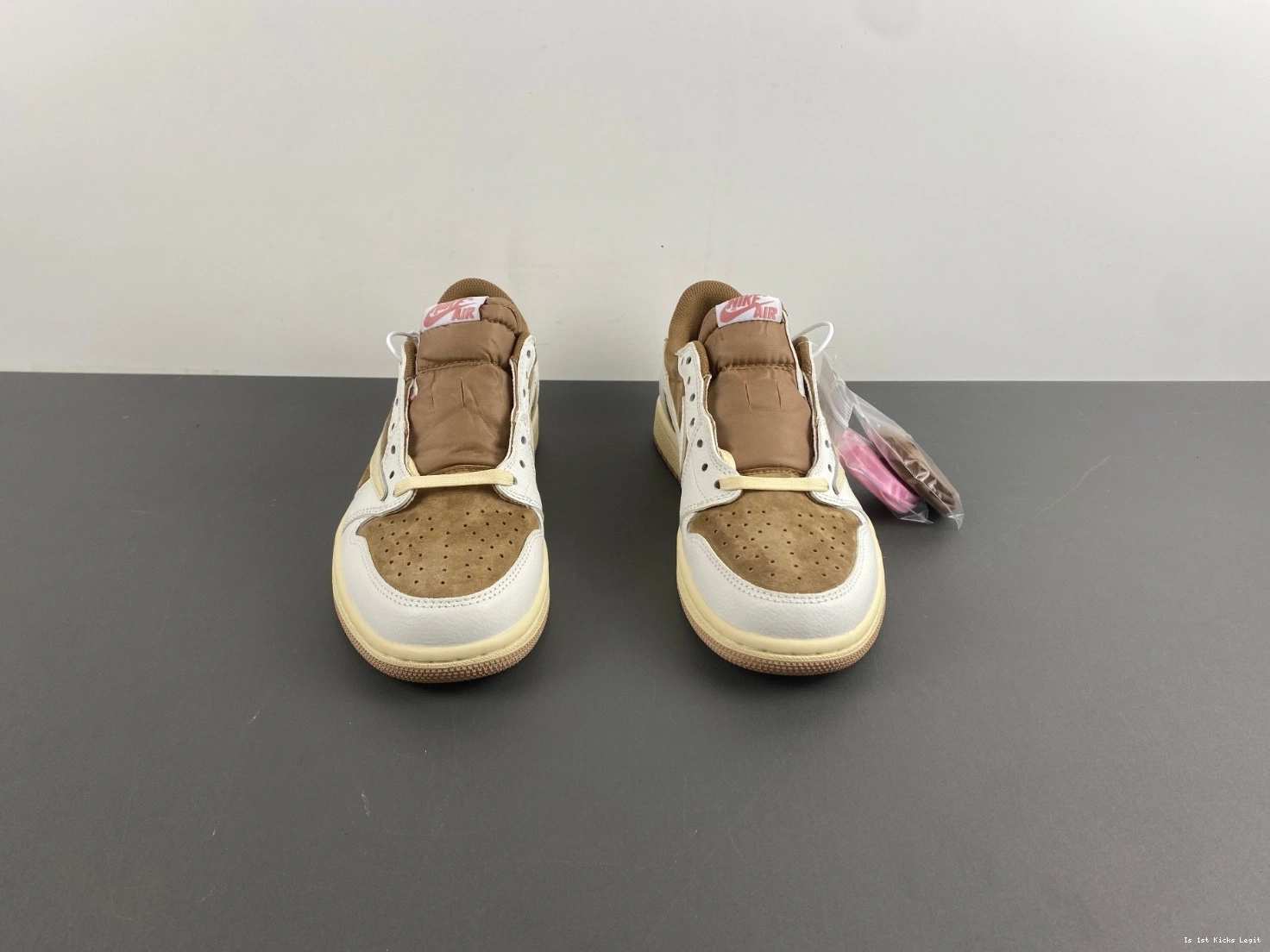 Jordan Scott Shy 1 OG Low Air DM7866-106 Sail Pink Travis 1115